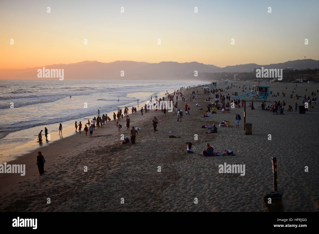 Santa Monica State Beach bei Sonnenuntergang, California. Stockfoto