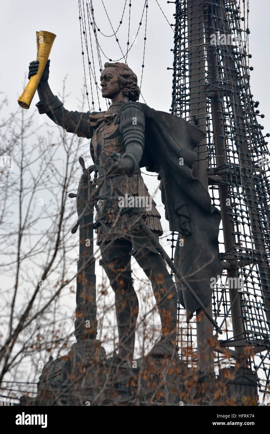 Statue von Peter der große, Gründer der russischen Marine, aus dem Garten der gefallenen Helden, Moskau, Russland Stockfoto