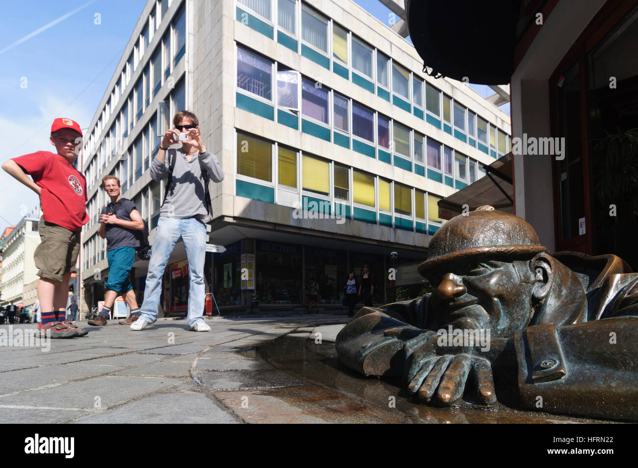 Bratislava (Preßburg): Skulptur Abwasser Arbeiter "Mann bei der Arbeit",,, Slowakei Stockfoto