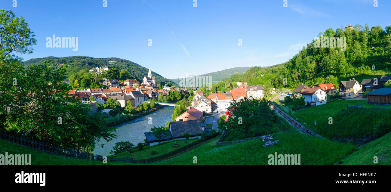 Murau: Blick auf Schloss, Kirche St. Matthäus und Fluss Mur, Burg Grünfels Murau, Murtal, Steiermark, Steiermark, Österreich Stockfoto