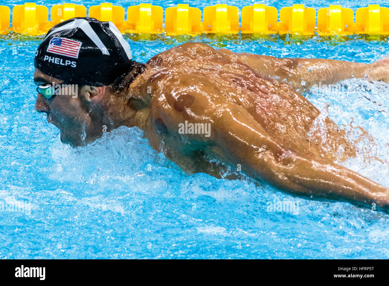Rio De Janeiro, Brasilien. 9. August 2016.   Michael Phelps (USA) die Goldmedaille Sieger im Wettbewerb im Finale der Herren 200m Schmetterling an die 2016 Oly Stockfoto