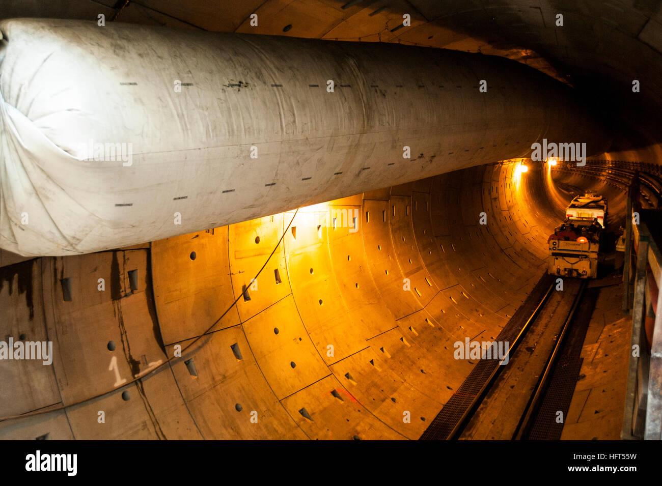 Die East Side Big Pipe ist eine große Abwasserleitung und einen Tunnel in Portland im US-Bundesstaat Oregon. Es ist Teil der kombinierten Kanalisation von Rohren, Ölwannen Stockfoto