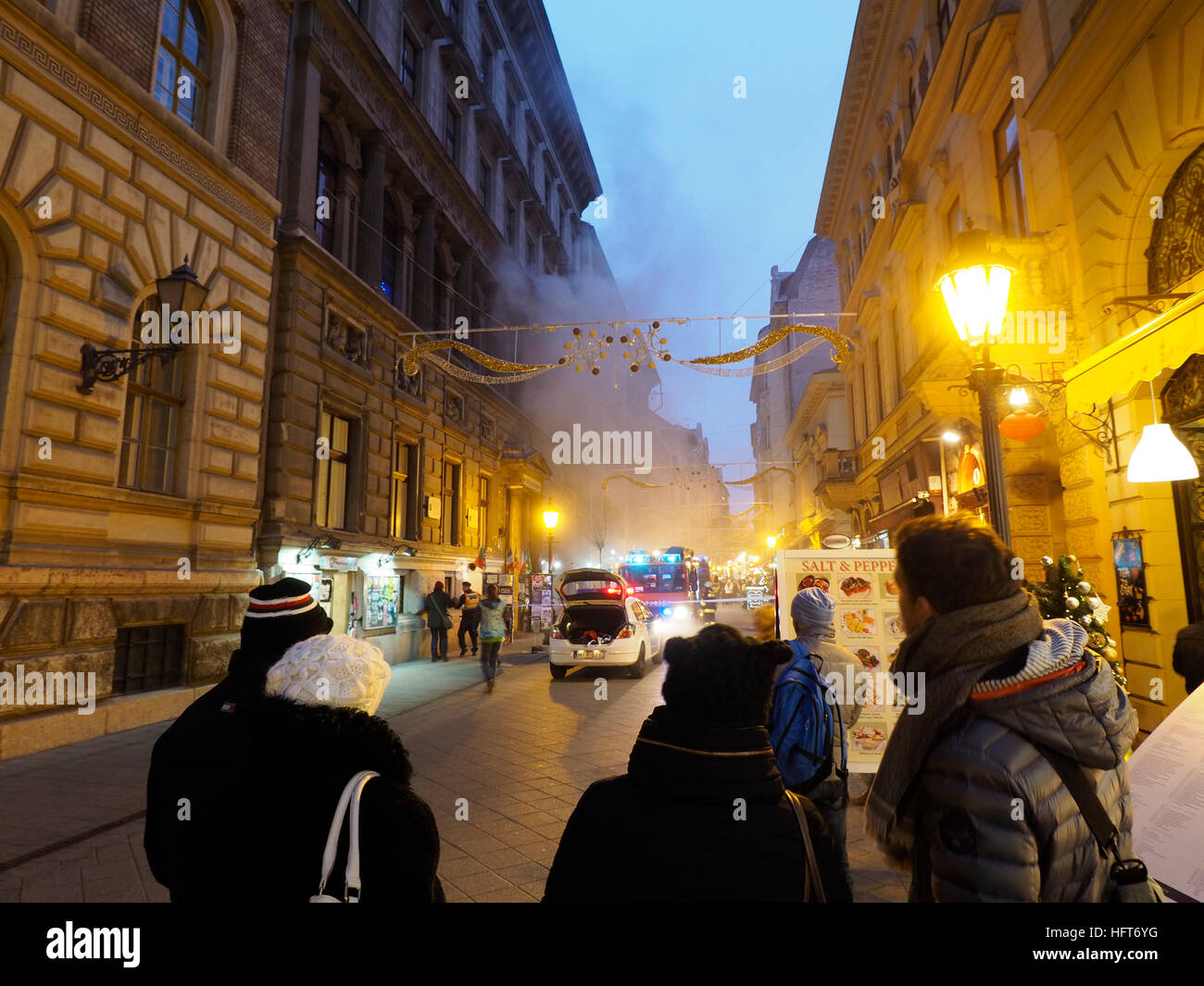 Feuer Notstand in der Vaci Utca, Innenstadt von Budapest, Ungarn Stockfoto