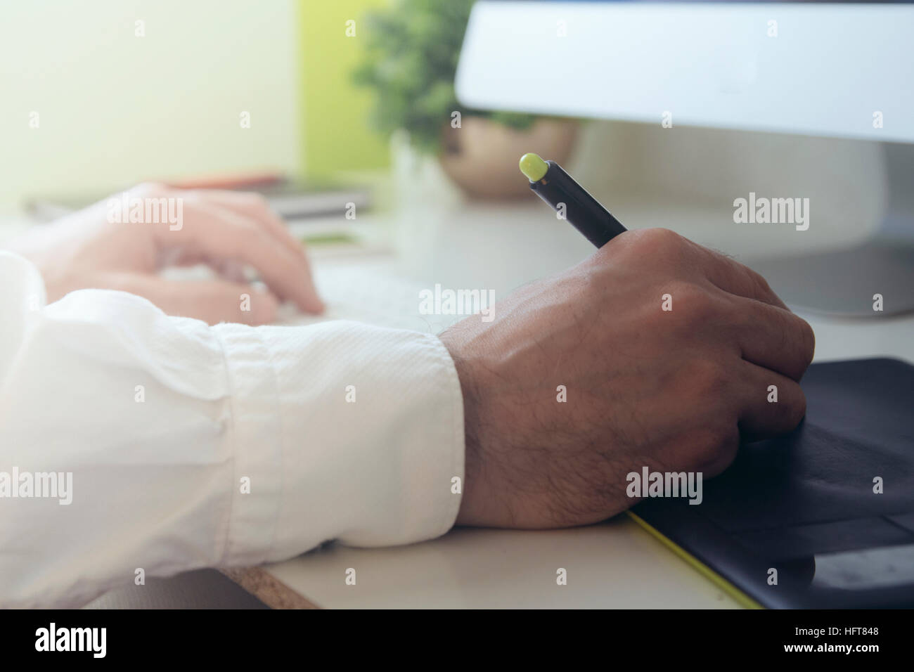 Grafik-Designer arbeiten mit Stift-tablet Stockfoto