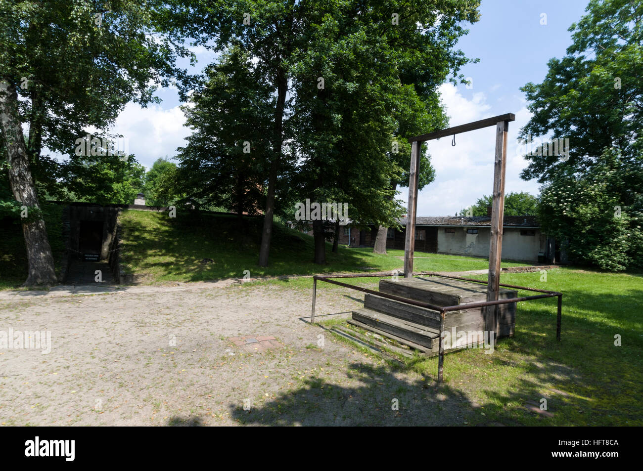 Den Galgen, wo Häftlinge wurden aufgehängt und auch der Lagerkommandanten des KZ Auschwitz, Rudolf Hoss wurde wegen Kriegsverbrechen hingerichtet 1947 am Stockfoto