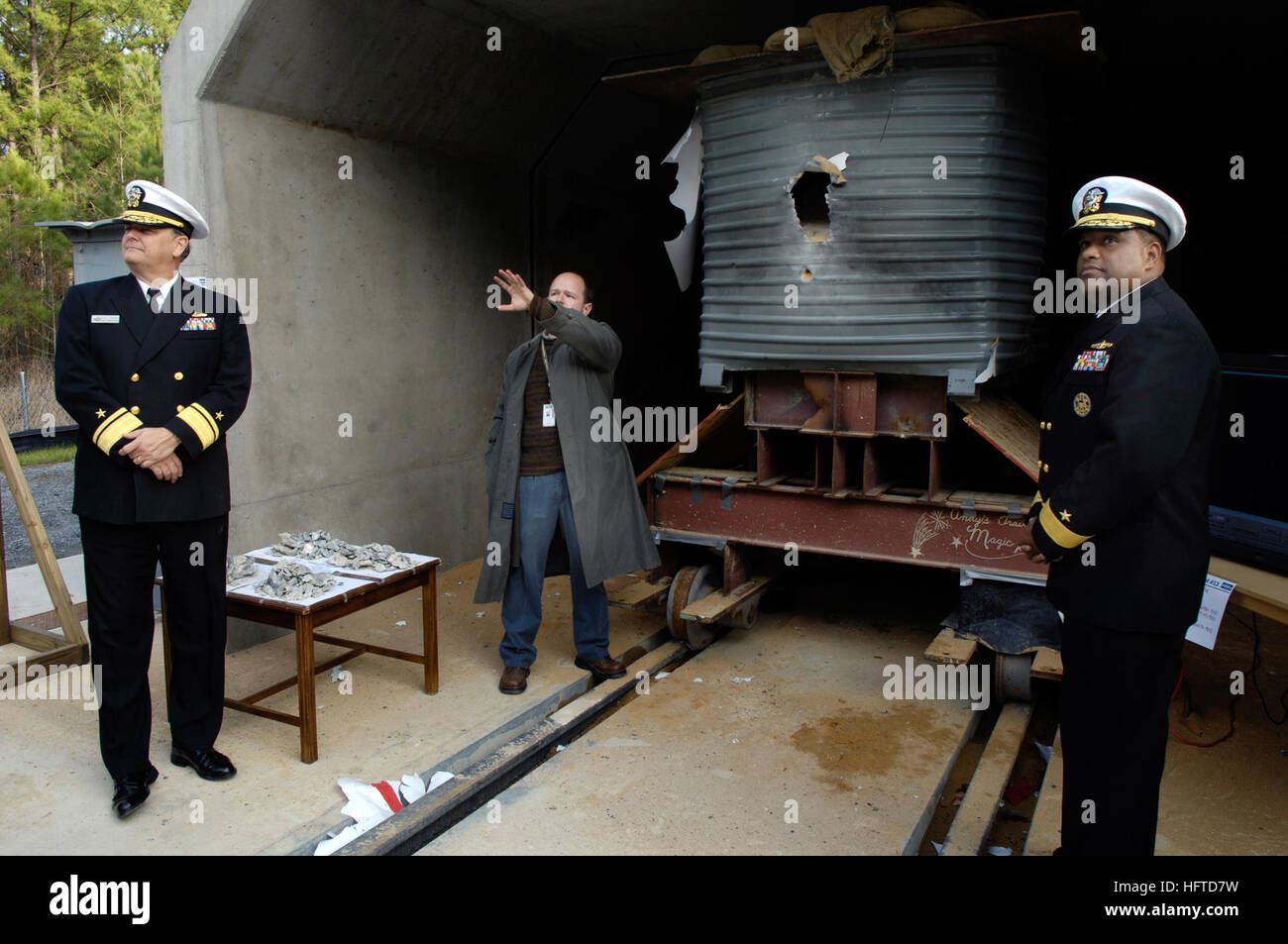 Em startanlage im marine warfare center Fotos und Bildmaterial in