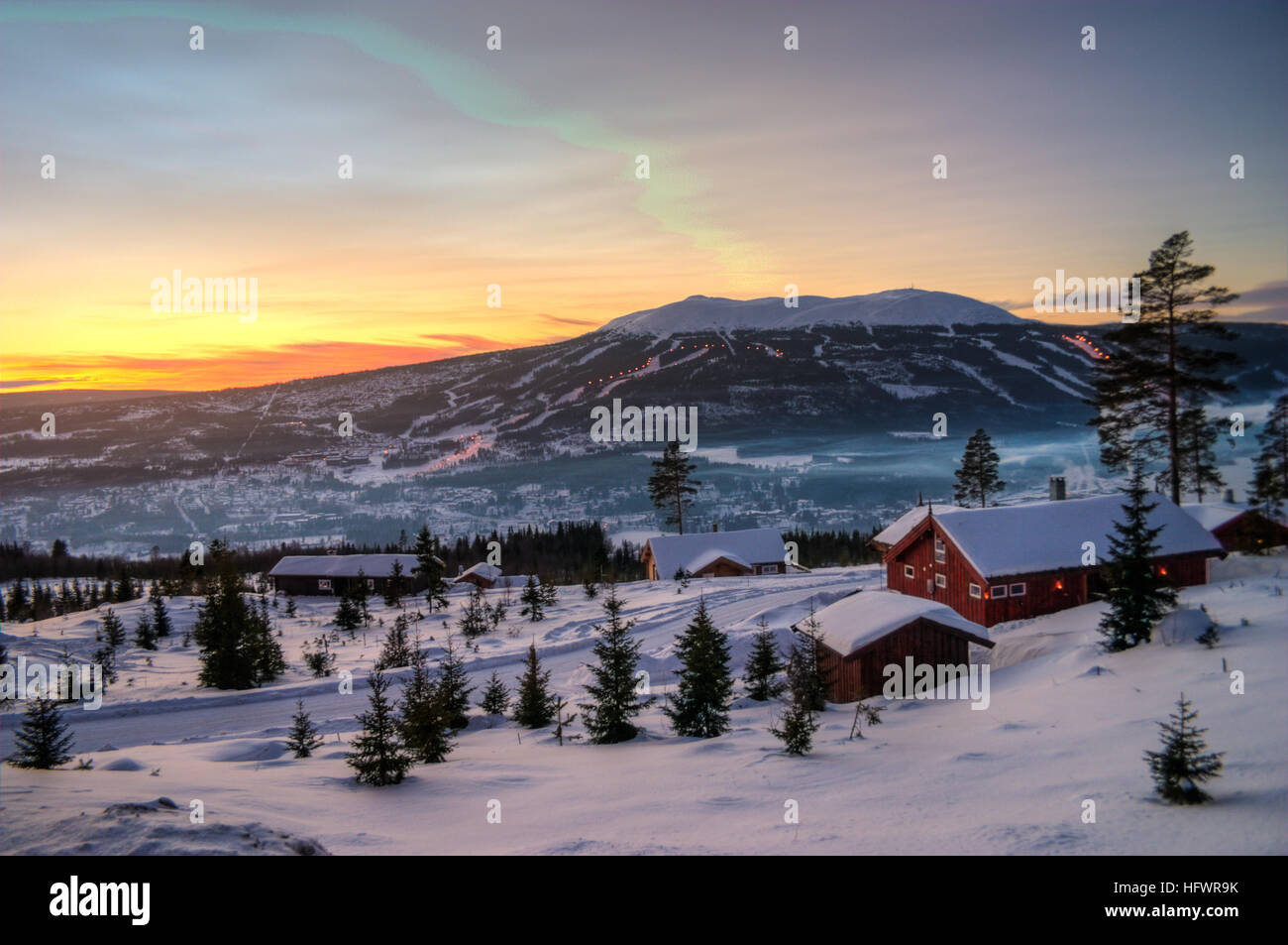 Hutten Am Berg Trysilfjellet Norwegen Nach Sonnenuntergang
