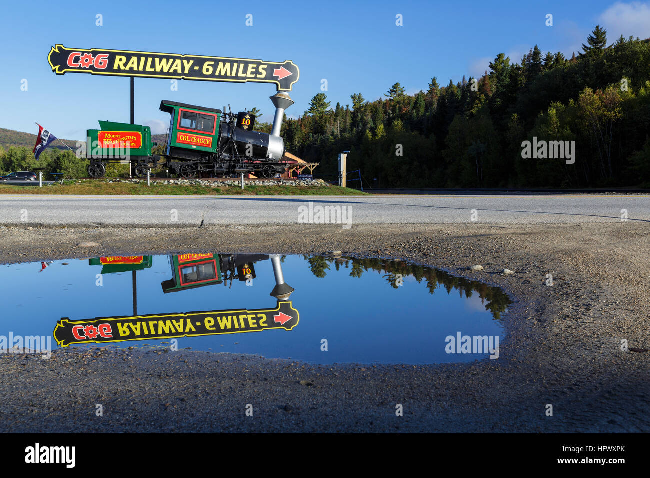 Mount Washington Cog Railway 6 Meilen melden bei Fabyan Station in Bretton Woods, New Hampshire, USA. Stockfoto