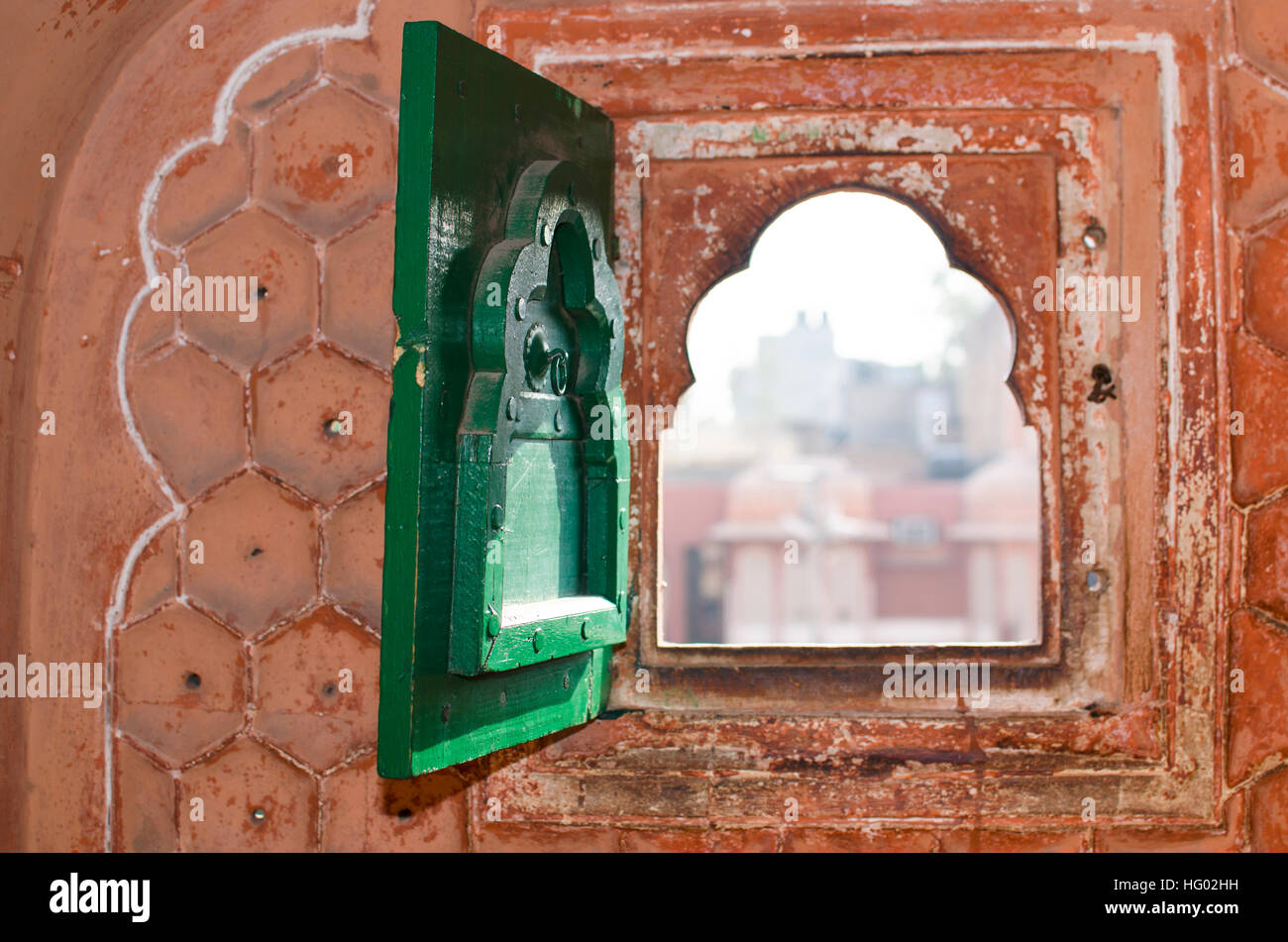 Art von einem kleinen Fenster aus dem Palast Hava Makhal Indien in Jaipur, kleine, ein Fenster, einen Blick aus einem Fenster, Dvorey, Hav, Makhal, Indien Stockfoto Art von einem kleinen Fenster aus dem Palast Hava Makhal Indien in Jaipur, kleine, ein Fenster, einen Blick aus einem Fenster, Dvorey, Hav, Makhal, Indien Stockfoto