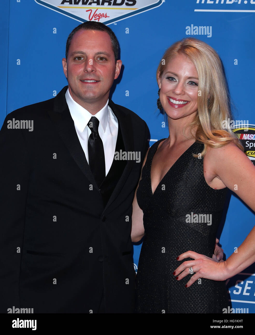 2016 NASCAR Sprint Cup Series vergibt Ankünfte im WYNN Las Vegas mit: Johnny Sauter, Courtney Sauter wo: Las Vegas, Nevada, Vereinigte Staaten, wann: 3. Dezember 2016 Stockfoto