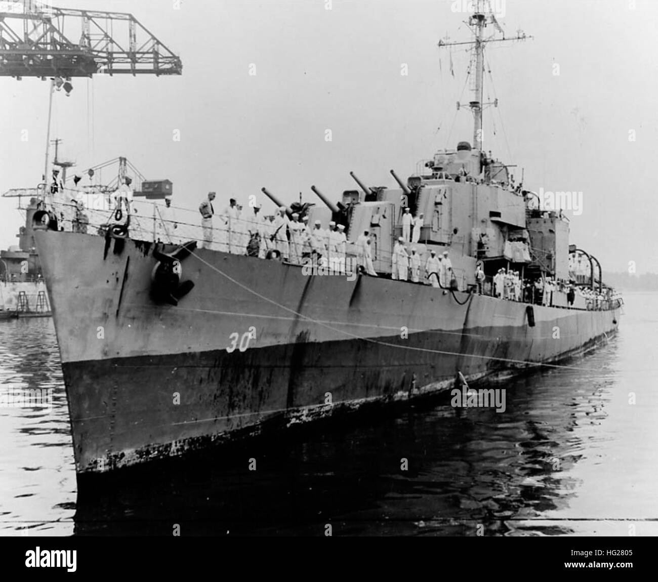 USS Shea (DM-30) in Philadelphia Navy Yard in ca. 1946. Festgelegt und als DD-750 ins Leben gerufen, wurde dieses Schiff DM-30 vor Fertigstellung umbenannt. US Marine-Geschichte und Kulturerbe Befehl Foto. USS Shea (DM-30) in der Philadelphia Naval Shipyard-c1946 Stockfoto