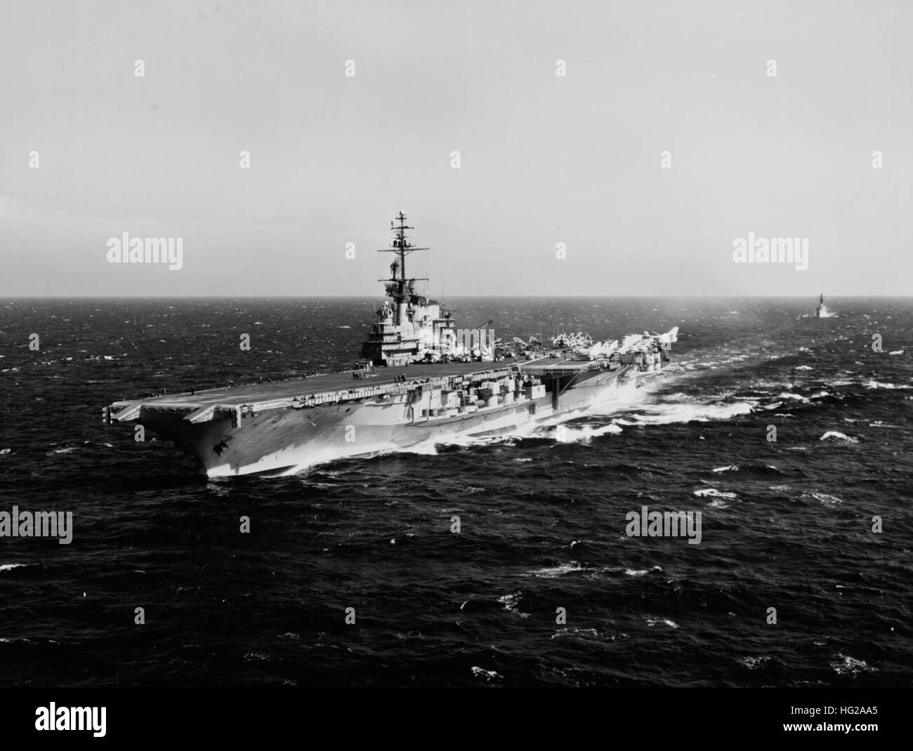 USS Franklin D. Roosevelt (CVA-42) im Gange auf dem Meer auf 3. März 1963 Stockfoto