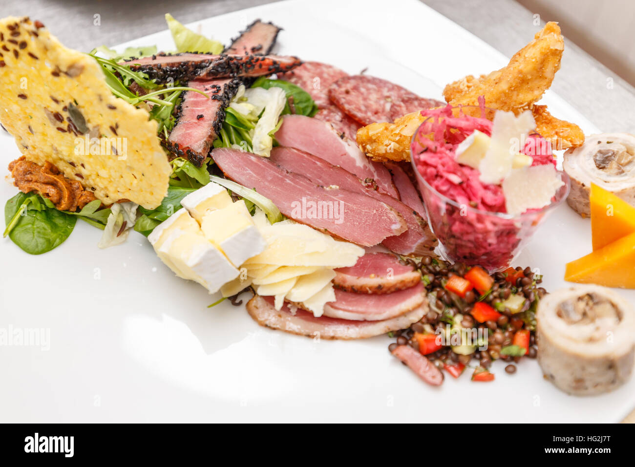 Köstliche und lecker Essen auf dem Teller Stockfoto