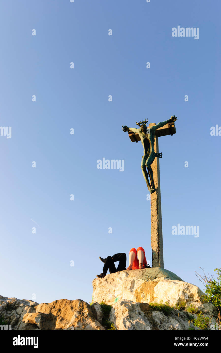 Pécs (Fünfkirchen): Kruzifix auf dem Havi-Hügel am Anfang des Mecsek-Gebirges, Baranya, Ungarn Stockfoto