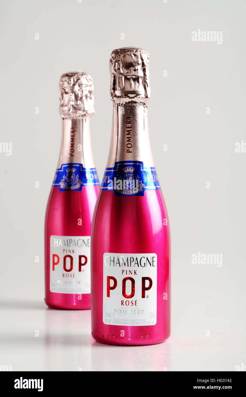 Pommery Pop rosé - rosa Champagner Flasche Stockfoto
