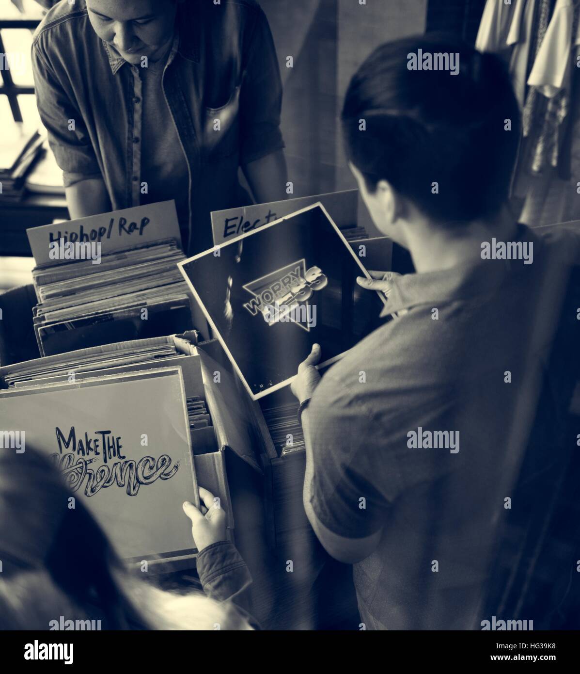 Vinyl Record Store Musik einkaufen Oldschool Klassiker Konzept Stockfoto