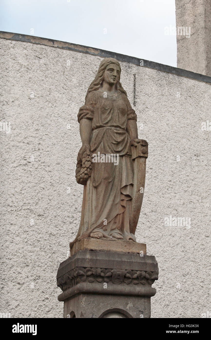 Die Magd von Erin Statue, ein Denkmal für die Manchester Märtyrer, Tipperary Stadt, County Tipperary, Irland (Eire). Stockfoto