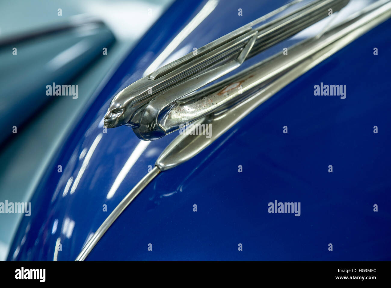 Kühlerfigur, Chevrolet spezielle Deluxe, Route 66 Auto Museum, Route 66, Santa Rosa, New Mexico, Vereinigte Staaten Stockfoto