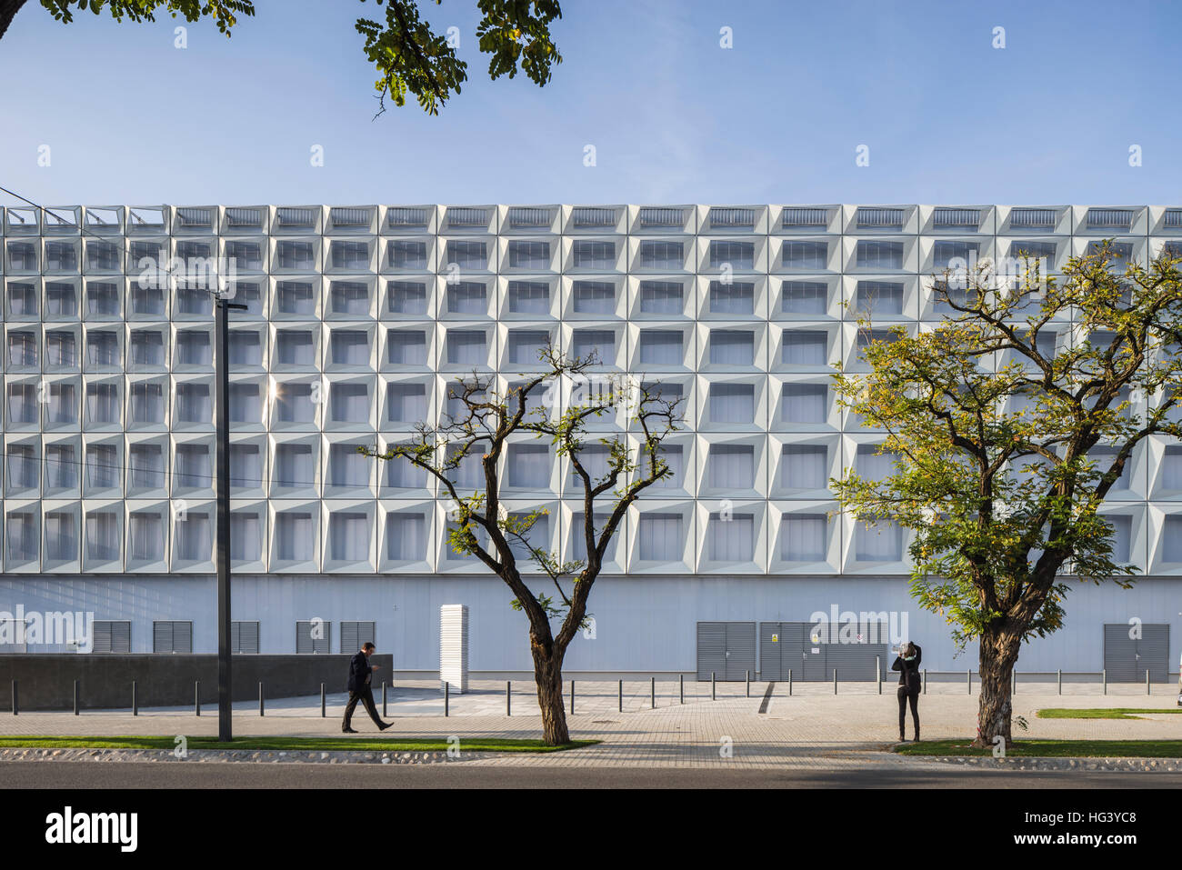 Multifunktionale Sporthalle, Cluj-Napoca, Rumänien. Außenansicht. Stockfoto