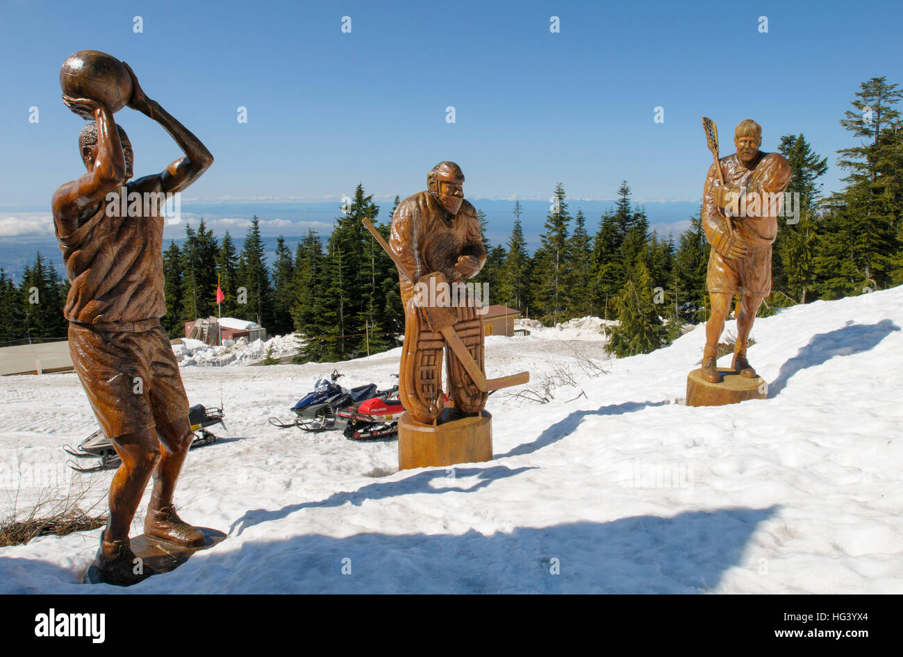 Die Kettensäge Kunst der erste Nation Künstler, Glen Greensides auf Grouse Mountain, British Columbia, Kanada Stockfoto