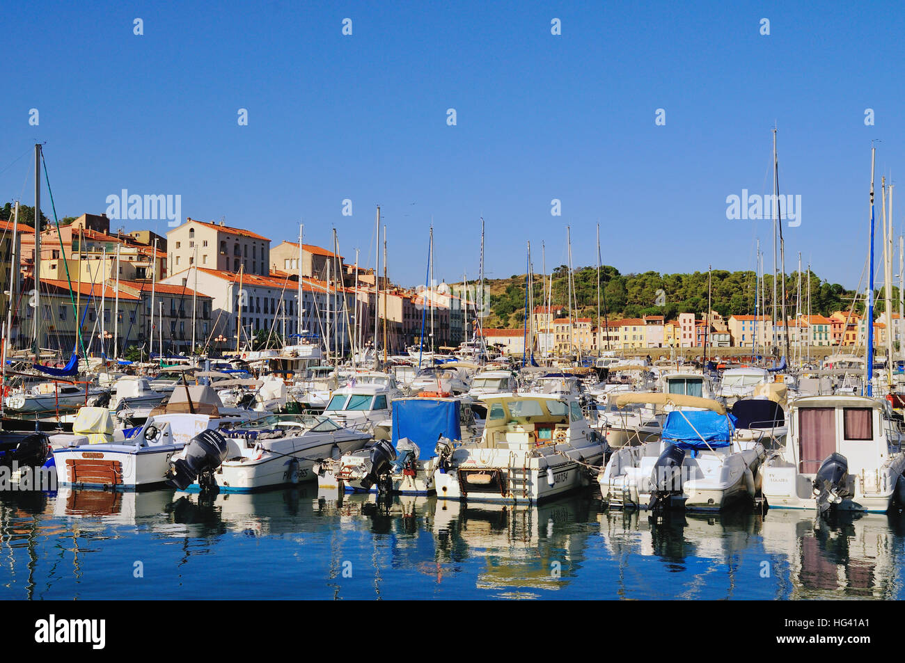 Yachten in der Marina in Port-Vendres, Südfrankreich Stockfoto