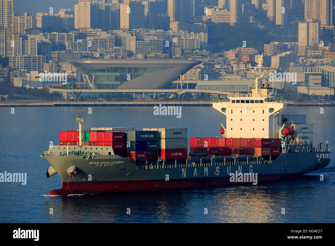 Containerschiff, Hafen von Busan, Südkorea, Asien Stockfoto