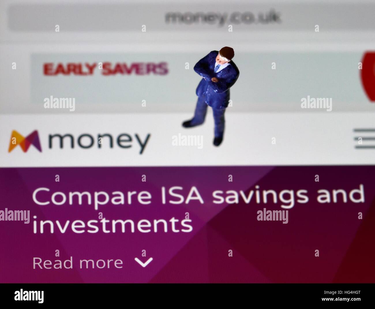 Vergleichen Sie ISA Ersparnisse und Investitionen Iphone Bildschirm Webseite Stockfoto