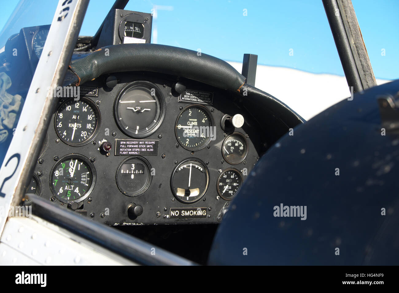Cockpit eines Flugzeugs DHC-1 Chipmunk grundlegende Trainer in den 1950er Jahren gebaut und von der RAF bis in die 1980er Jahre benutzt Stockfoto