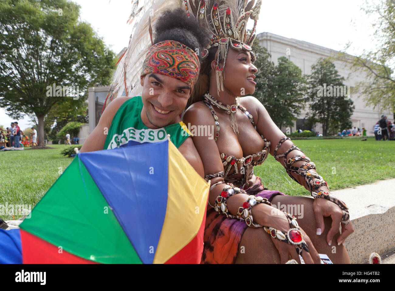 Brasilianischen Tänzerinnen während der nationalen Latino Festival 2016 - Washington, DC USA Stockfoto