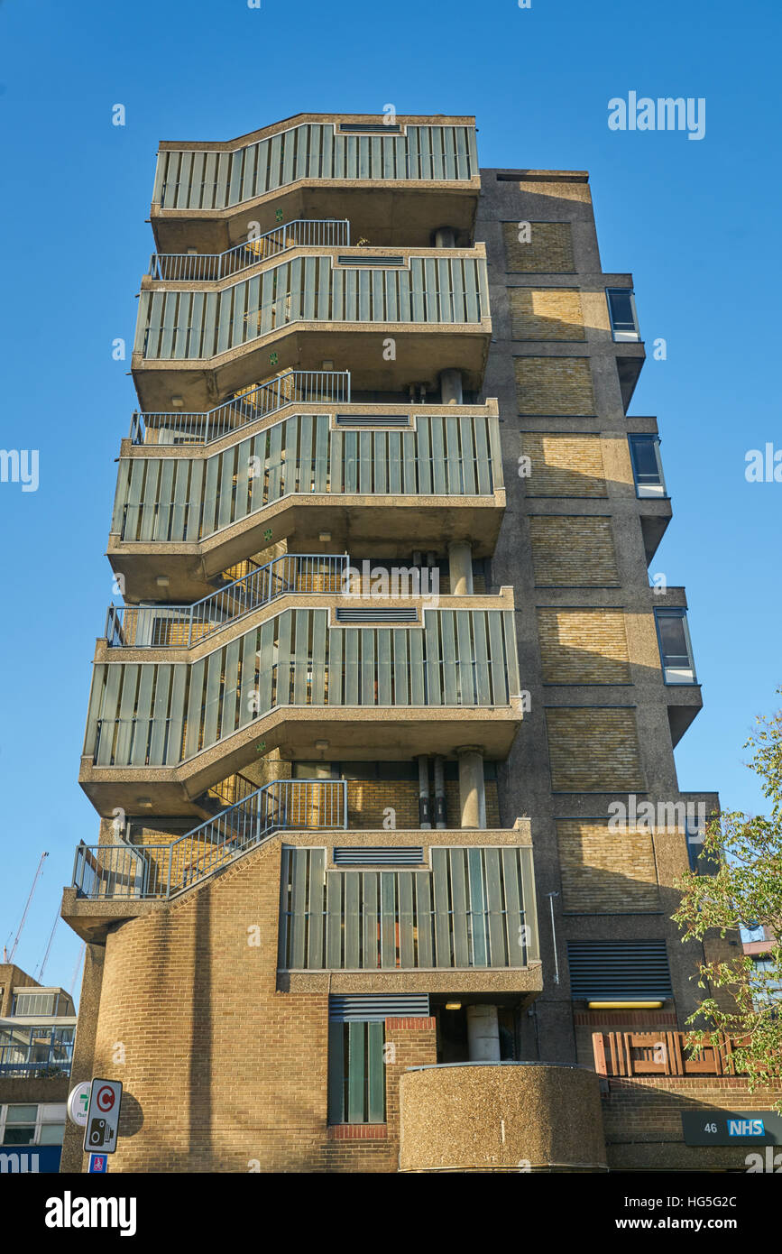 1970er Jahren sozialer Wohnungsbau.  Sozialwohnungen, Elephant and Castle. Stockfoto