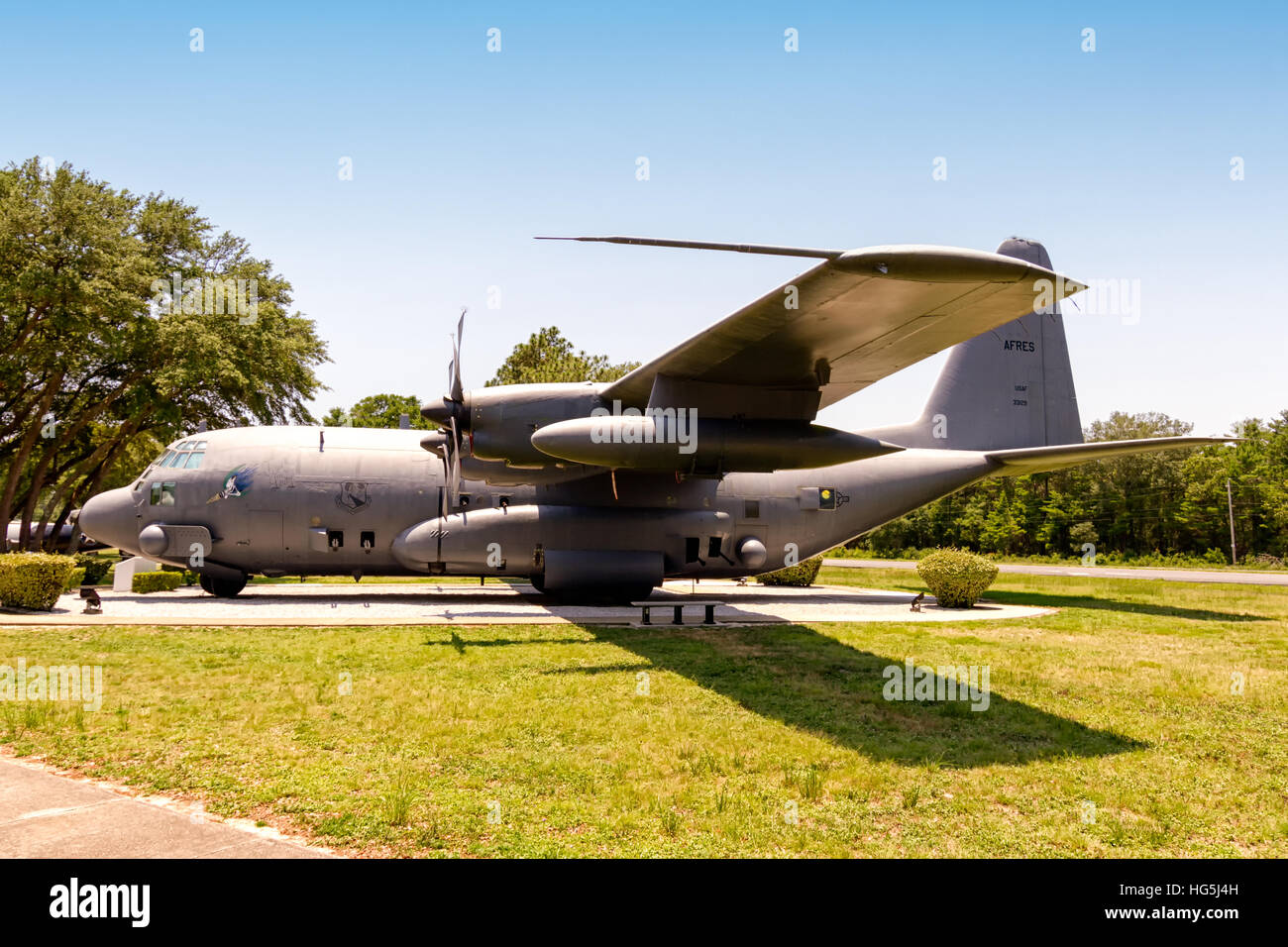 Lockheed AC130 Spectre, 533129, c/n 3001, 'First Lady', erste