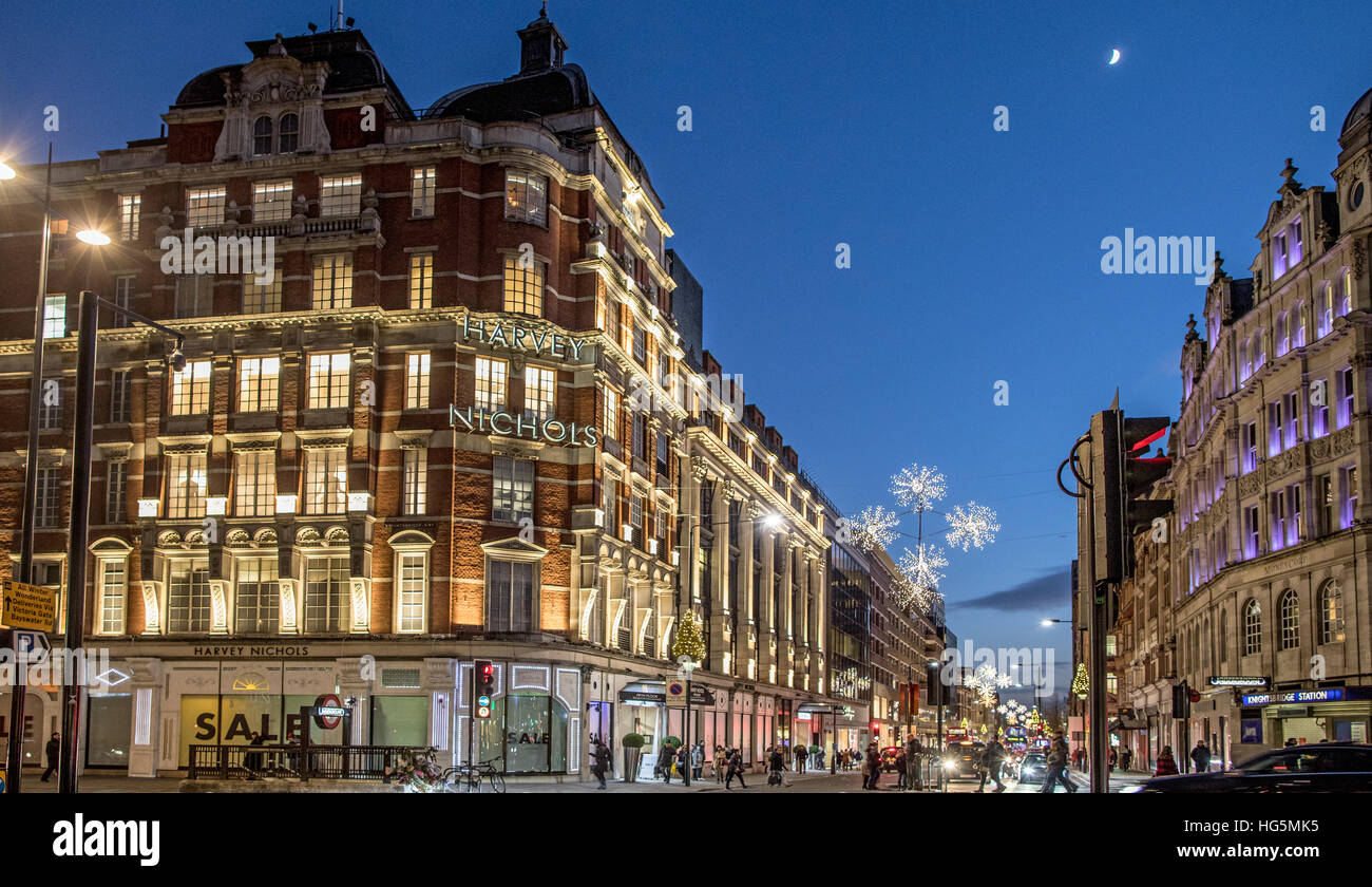 Knightsbridge bei Nacht-London-UK Stockfoto