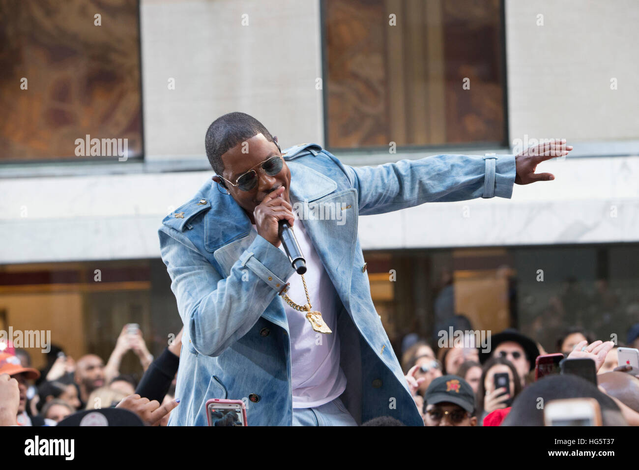 Mase führt auf der Today Show zur Unterstützung der 20. Jahrestag der Bad Boy Familientreffen am 20. Mai 2016 in New York City. Stockfoto
