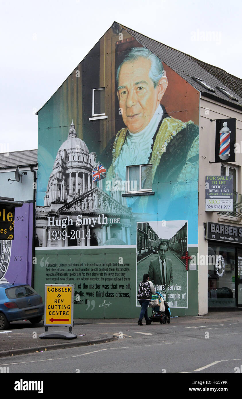 Hugh Smyth OBE Wandbild auf der Shankill Road in Belfast Stockfoto