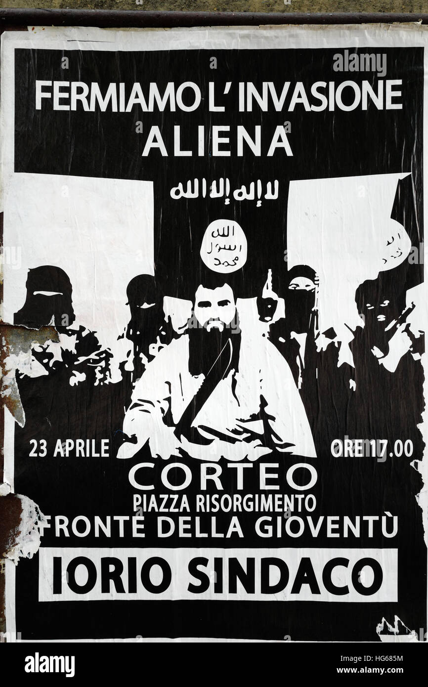 Plakat in Italien: die alien-Invasion zu stoppen Stockfoto