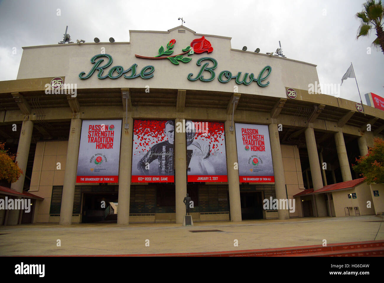 Pasadena, Kalifornien, USA. 2. Januar 2017. Der Rose Bowl gehostet ein spannendes Spiel, da die USC Trojans die Penn State Nittany Lions 52-49 Ingame 103. Rose Bowl in Pasadena, Ca besiegte. © John Pyle/ZUMA Draht/Alamy Live News Stockfoto