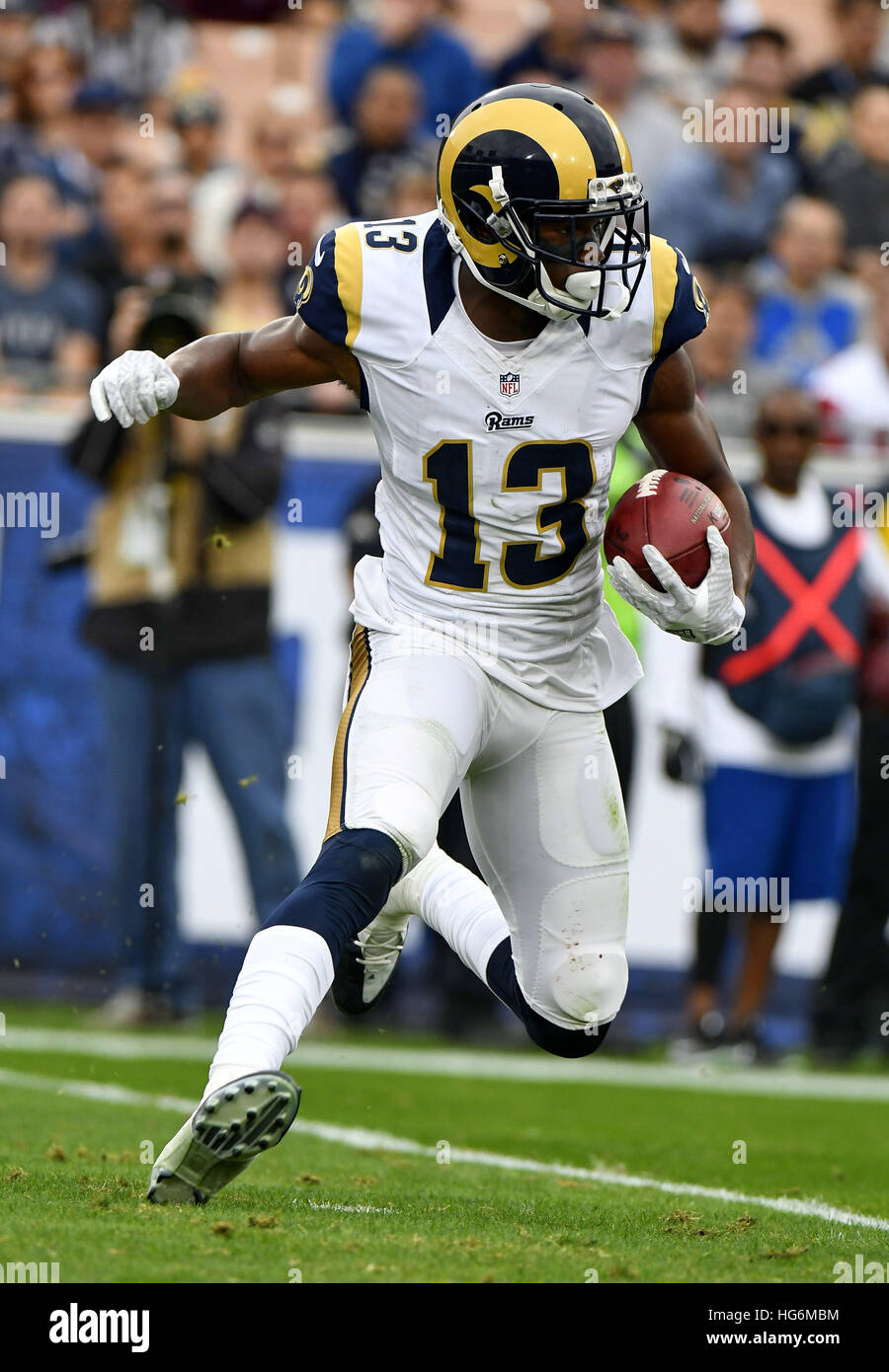Los Angeles, Kalifornien, USA. 11. Dezember 2016. Michael Thomas von den Los Angeles Rams in Aktion während einer 42-14-Niederlage gegen die Atlanta Falcons an der Los Angeles Memorial Coliseum in Los Angeles, Ca. © John Pyle/ZUMA Draht/Alamy Live News Stockfoto