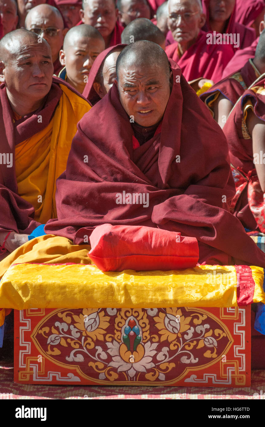 Buddhistischen Lamas besuchen den Besuch 17. Karmapa Lama in Tawang nahe der indisch-tibetischen Grenze, Arunachal Pradesh, Nordost-Indien Stockfoto