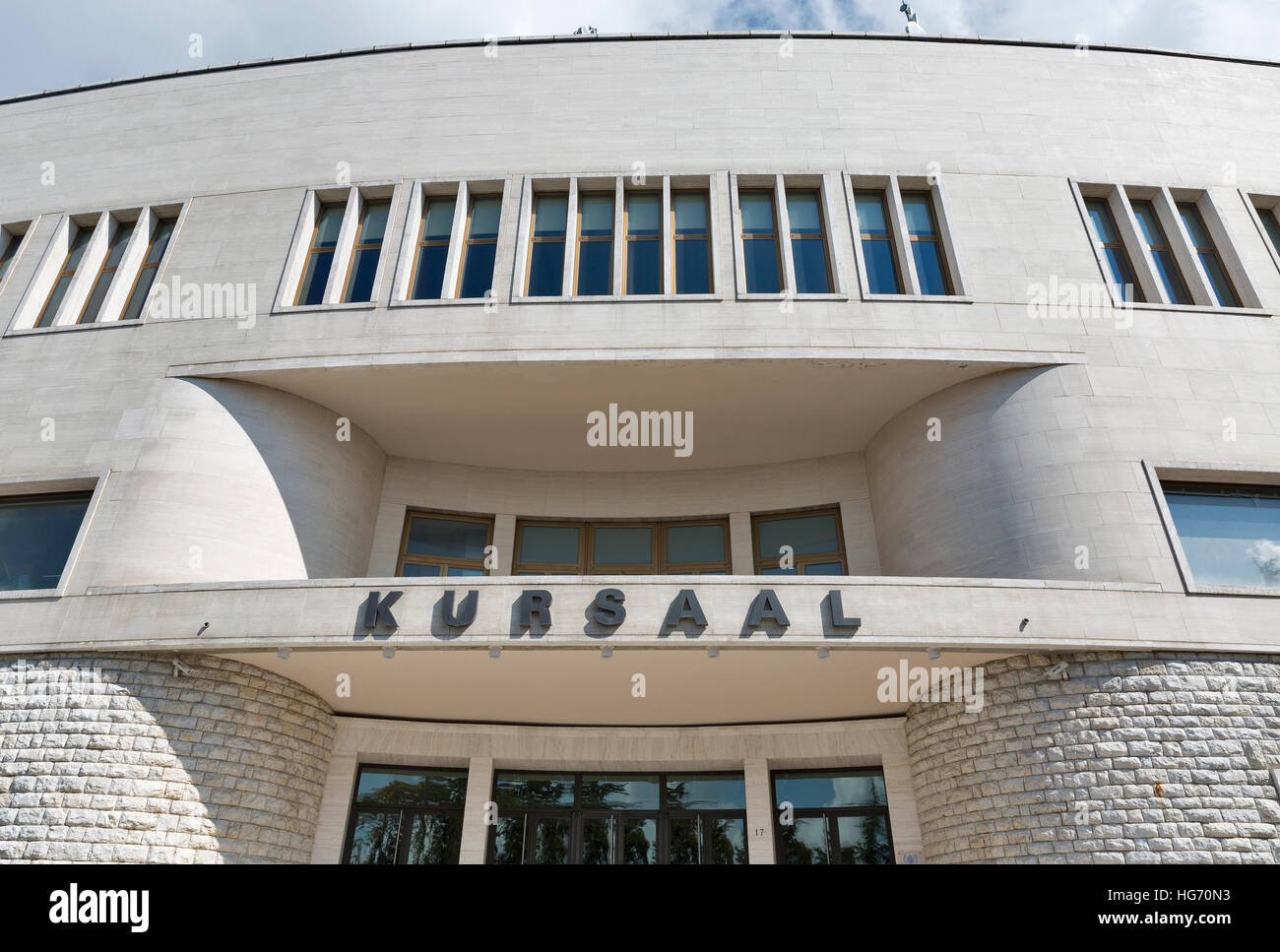 Congress Centre Kursaal wurde 2002 eröffnet nach massiven Restaurierungsarbeiten. San Marino ist ein kleines Land in den Apenninen. Stockfoto