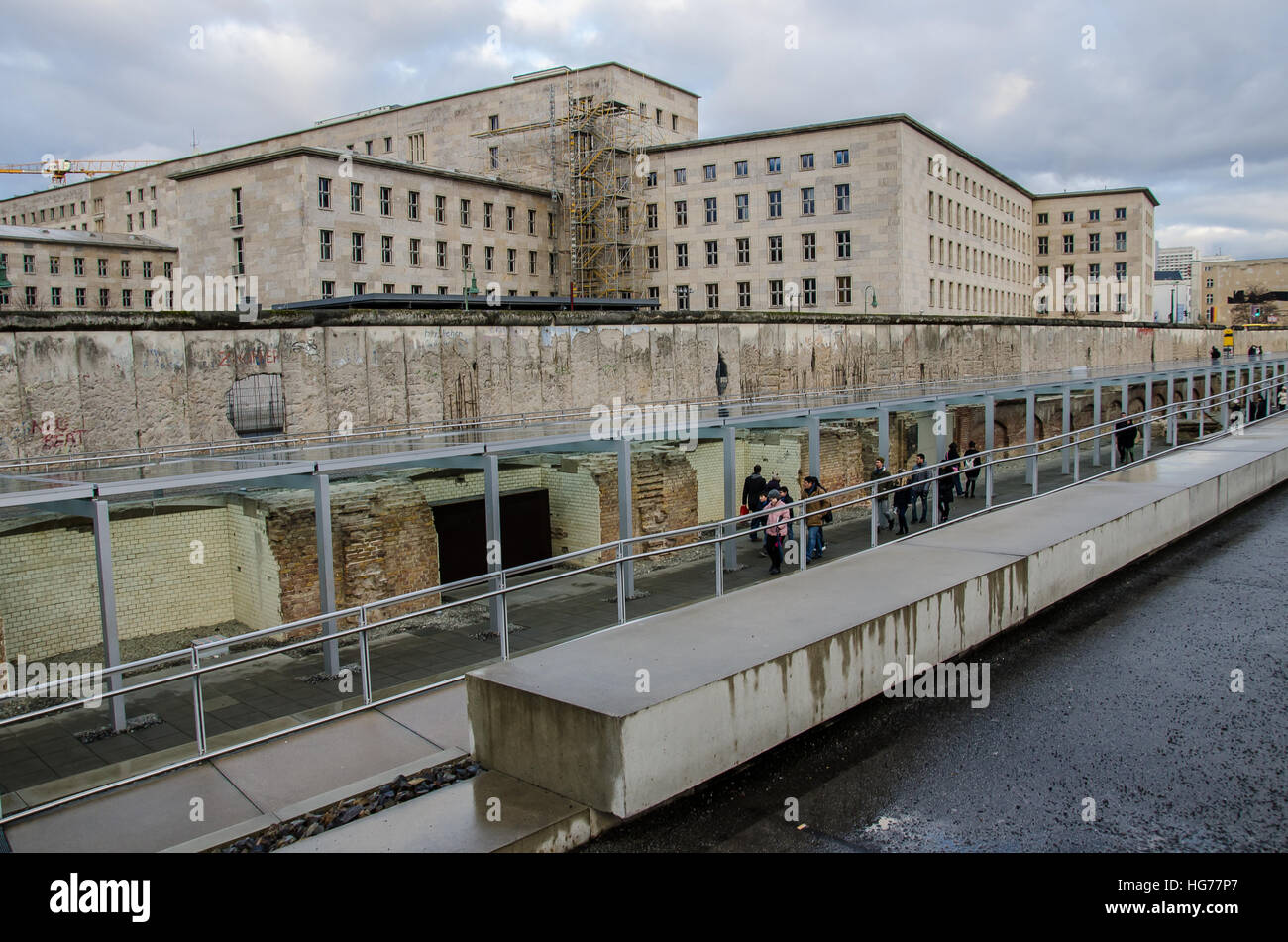 Topographie des Terrors an einem grauen Tag Stockfoto Topographie des Terrors an einem grauen Tag Stockfoto