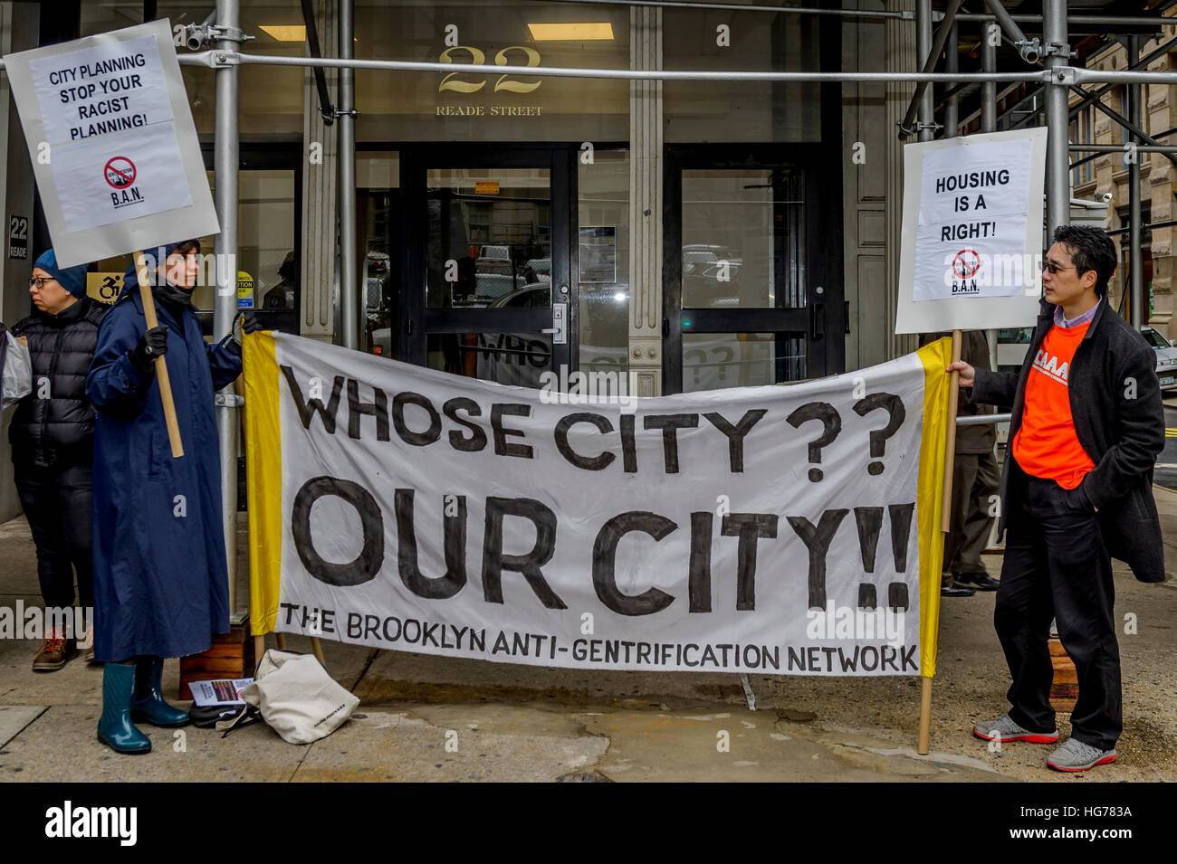 New York, Vereinigte Staaten von Amerika. 4. Januar 2017. Die Brooklyn Anti-Gentrification Network (BAN) Protest an der New York City Department of City Planung Urban Design Division. © Erik McGregor/Pacific Press/Alamy Live-Nachrichten Stockfoto