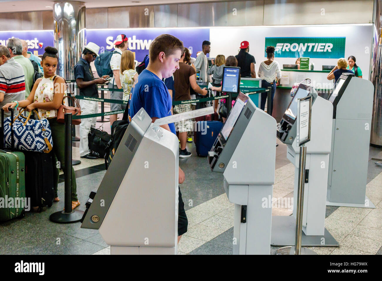 Kann Man Am Flughafen Tickets Kaufen www.alamy.de