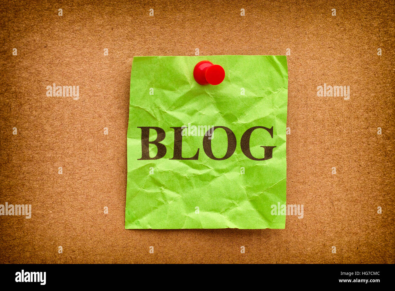 Zerknittert grüne Papier-Schuldbrief mit Wort BLOG. Vignette. Stockfoto