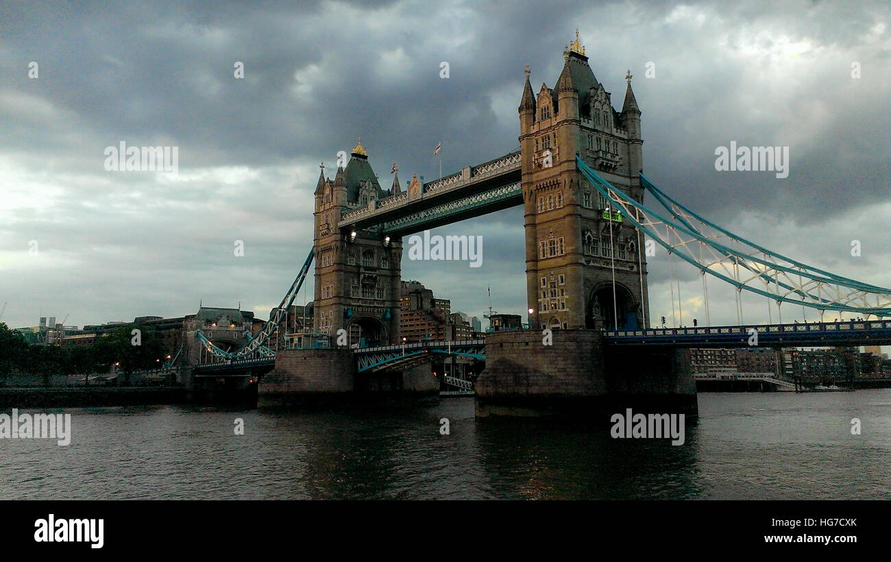 Berühmte Brücke in London Stockfoto