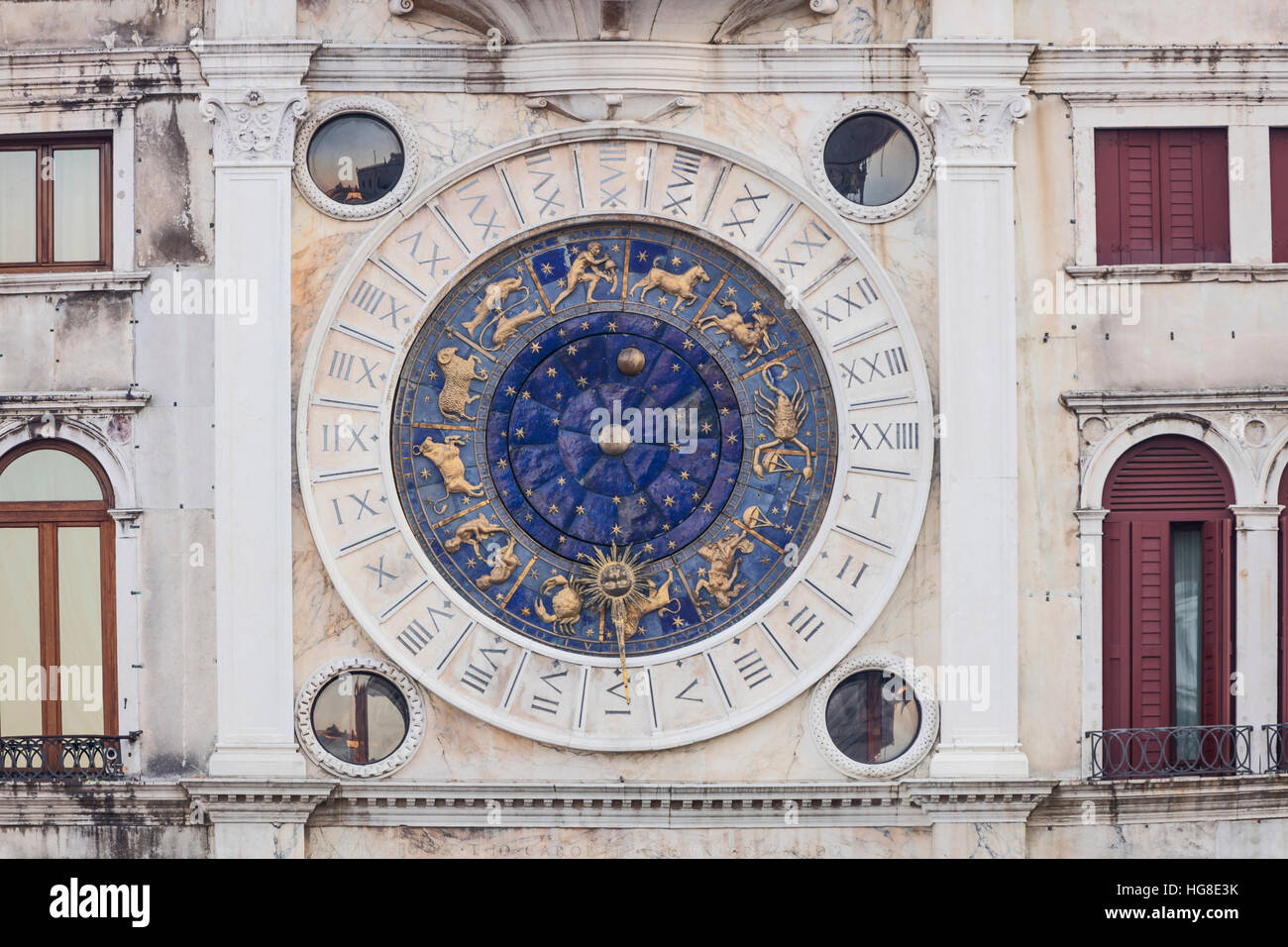 Nahaufnahme der astronomischen Uhr auf dem Markusplatz clocktower Stockfoto