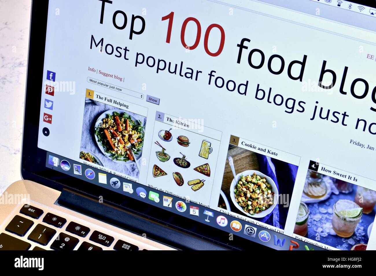 Eine Top 100-Food-Blog-Website angezeigt auf einem Apple Macbook Pro Stockfoto