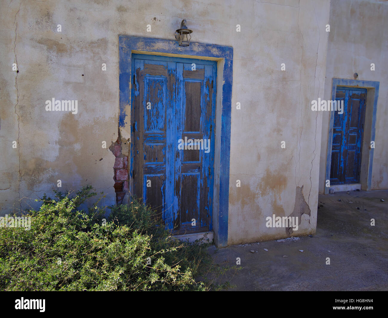 Alten verwitterten blauen Tür. Stockfoto