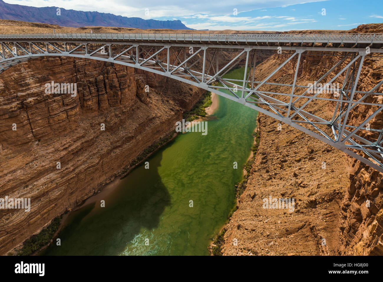 Navajo-Brücke über den Colorado River und Marble Canyon am Rande der Navajo Nation, angrenzend an Glen Canyon National Recreation Area, Arizona Stockfoto