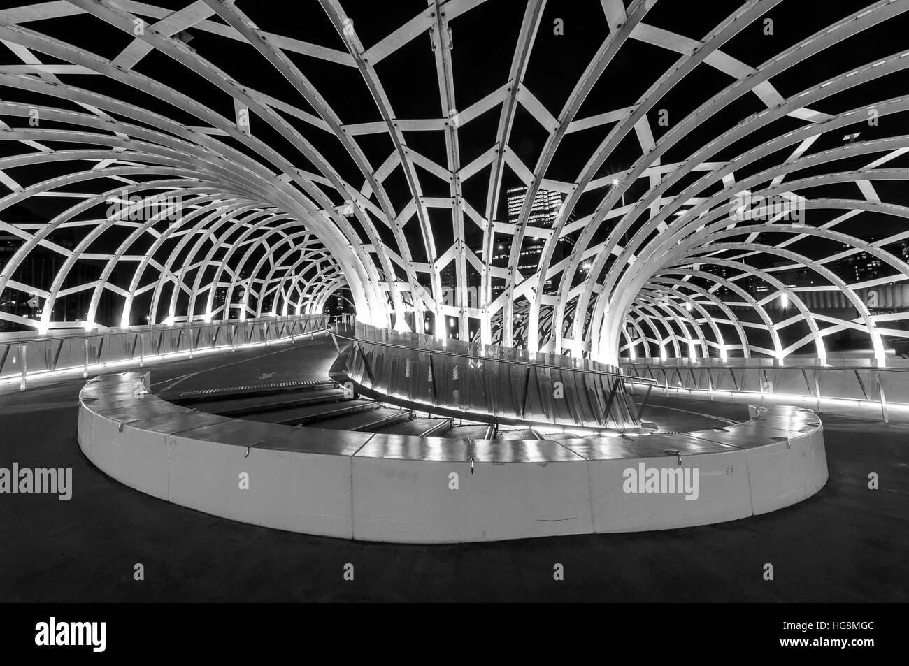 Webb Brücke erschossen B&W mit hohem Kontrast Stockfoto