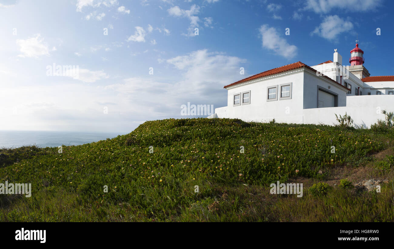 Portugal: Cabo da Roca Leuchtturm, erbaut im Jahre 1772 und 165 Meter über dem Atlantik Stockfoto